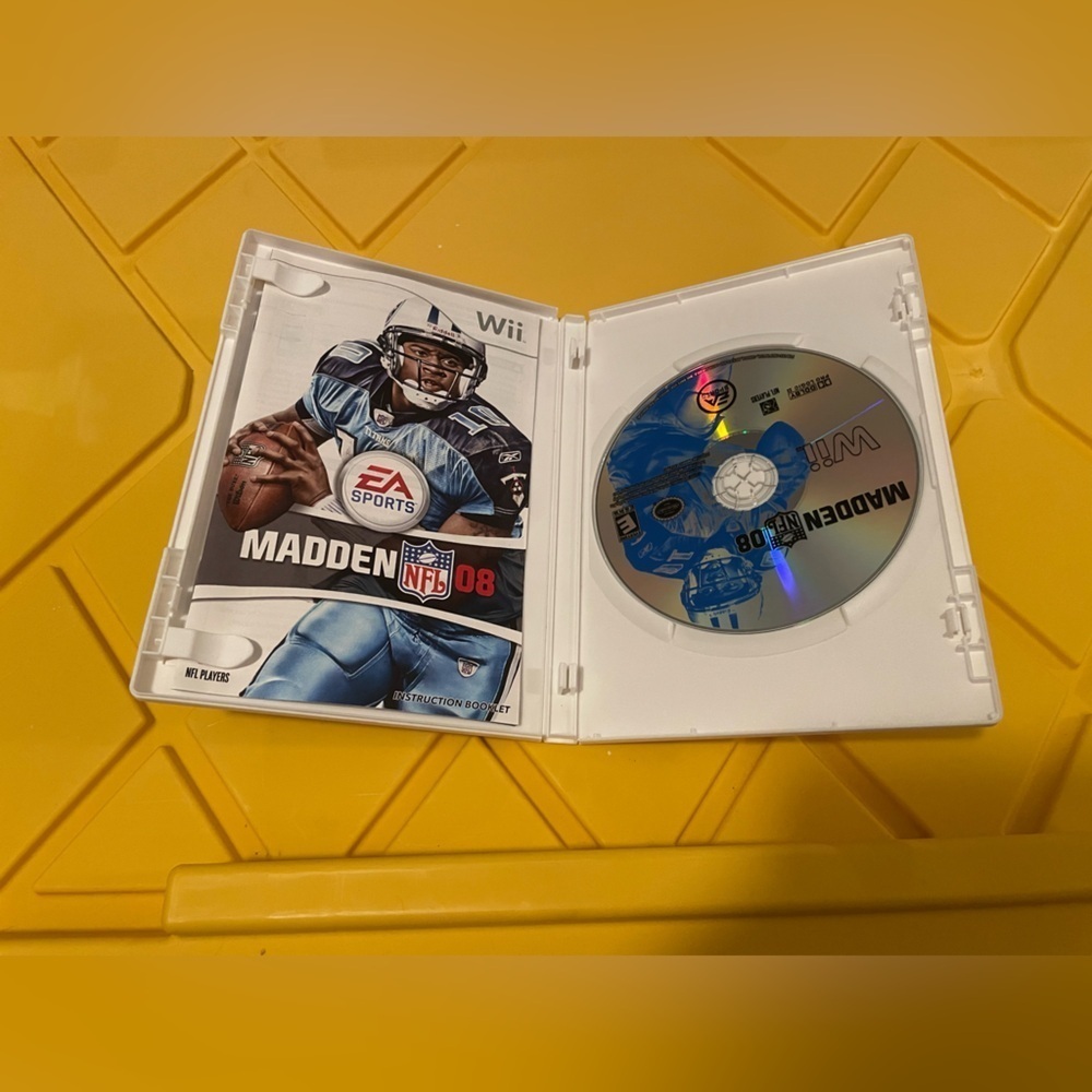 Nintendo Wii Madden ‘08 And ‘13 Video Games With Both manuals! - Picture 5 of 6
